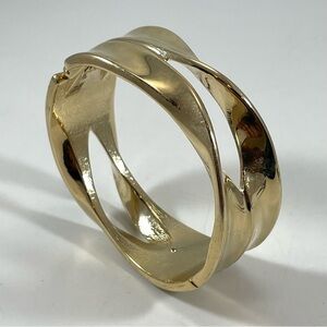 RLM Robert Lee Morris Soho Gold Tone Hinged Clamper Bangle Bracelet Statement
